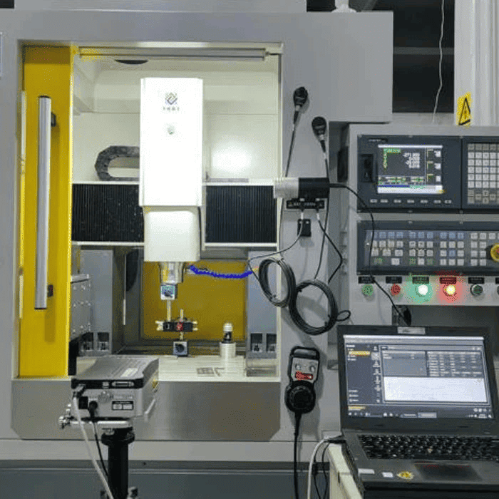 4 оска Cnc дрво струг машина