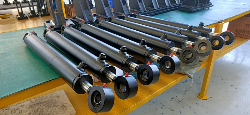 Цилиндар на натоварувач